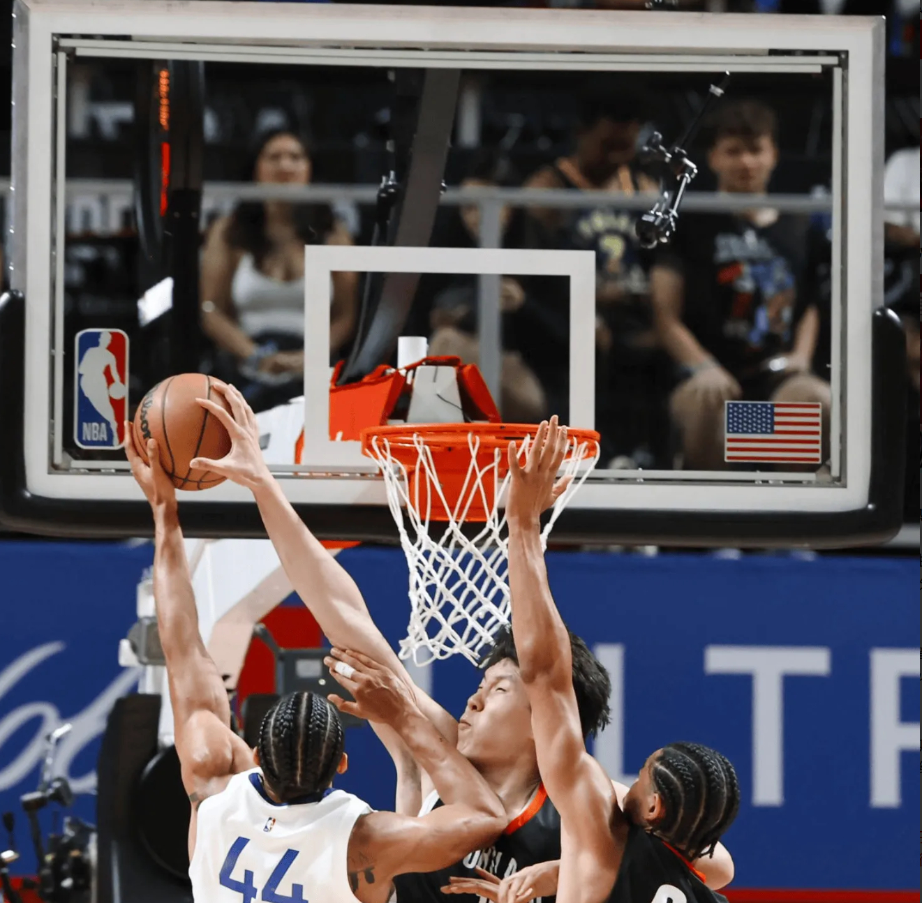 开云体育-关于开拓者球员表现神勇，连胜势不可挡的信息