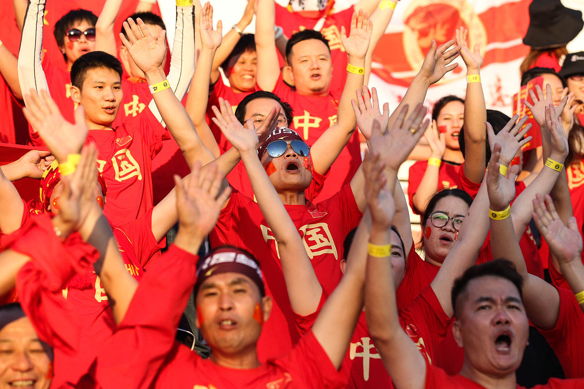 开云体育在线-国际杯赛中球员们的激情与拼搏