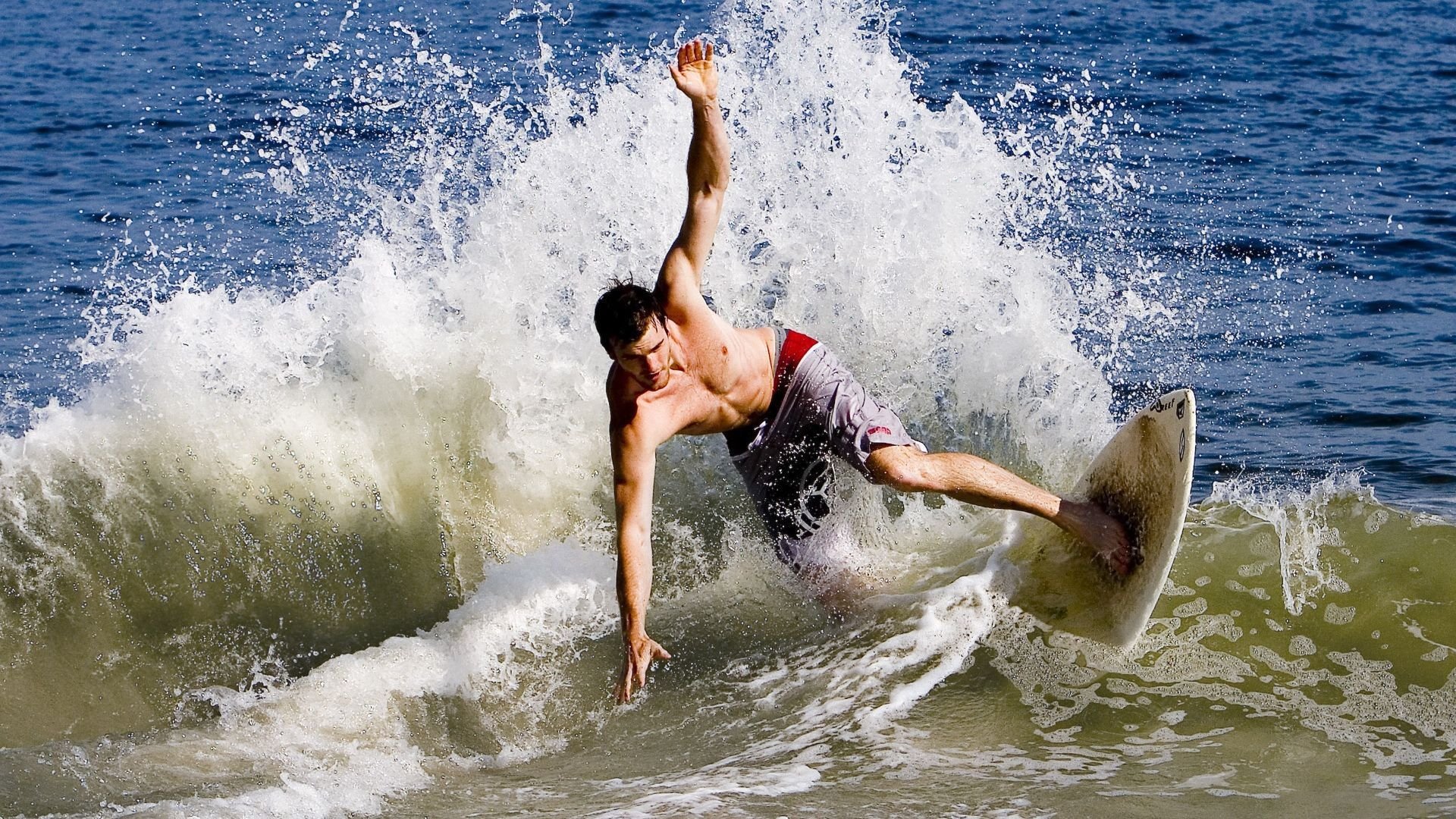 绿茵场与羽球场上的双重统治，法国队完胜韩国队，戴资颖展现绝对掌控力